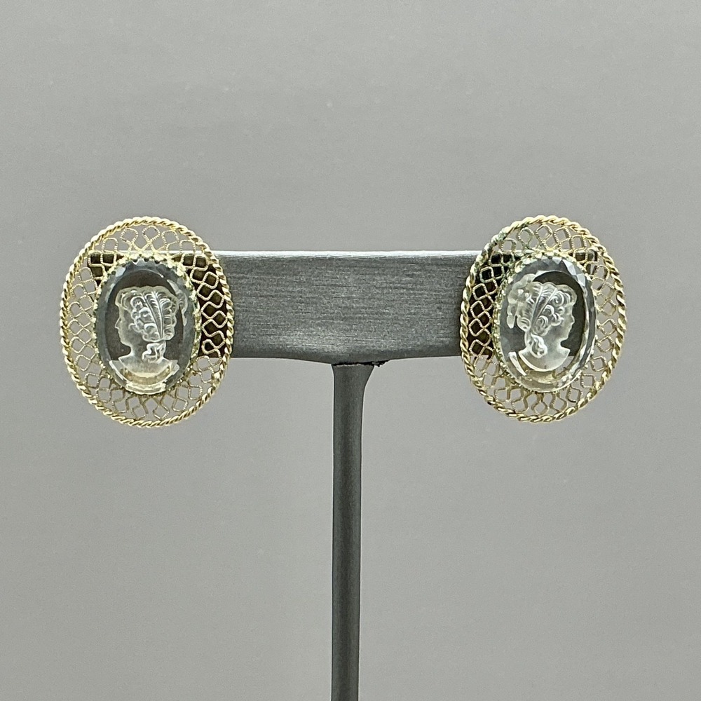 Whiting & Davis Vintage Intaglio Glass Cameo Clip On Earrings Gold Tone Filigree